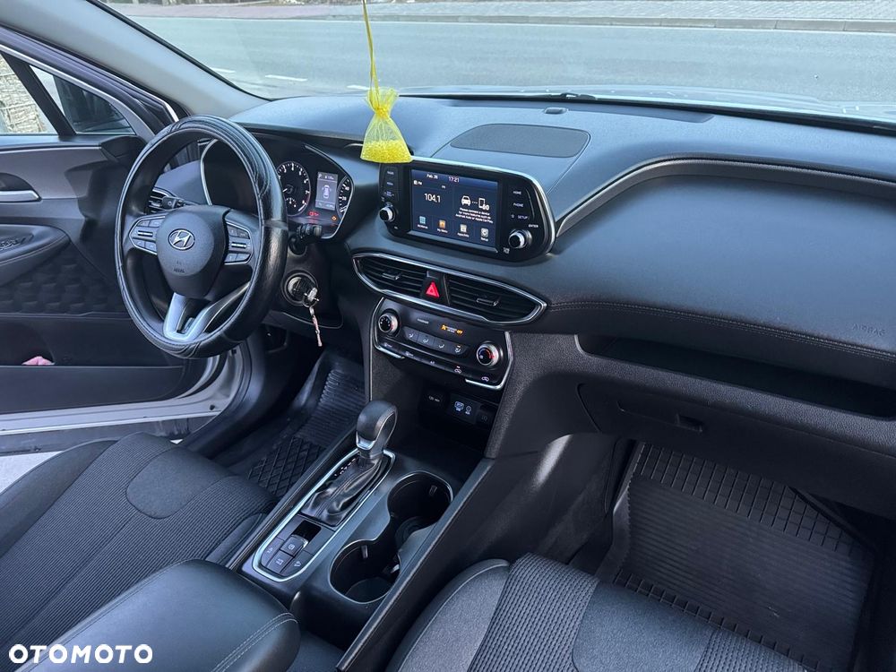 Hyundai Santa Fe - 18