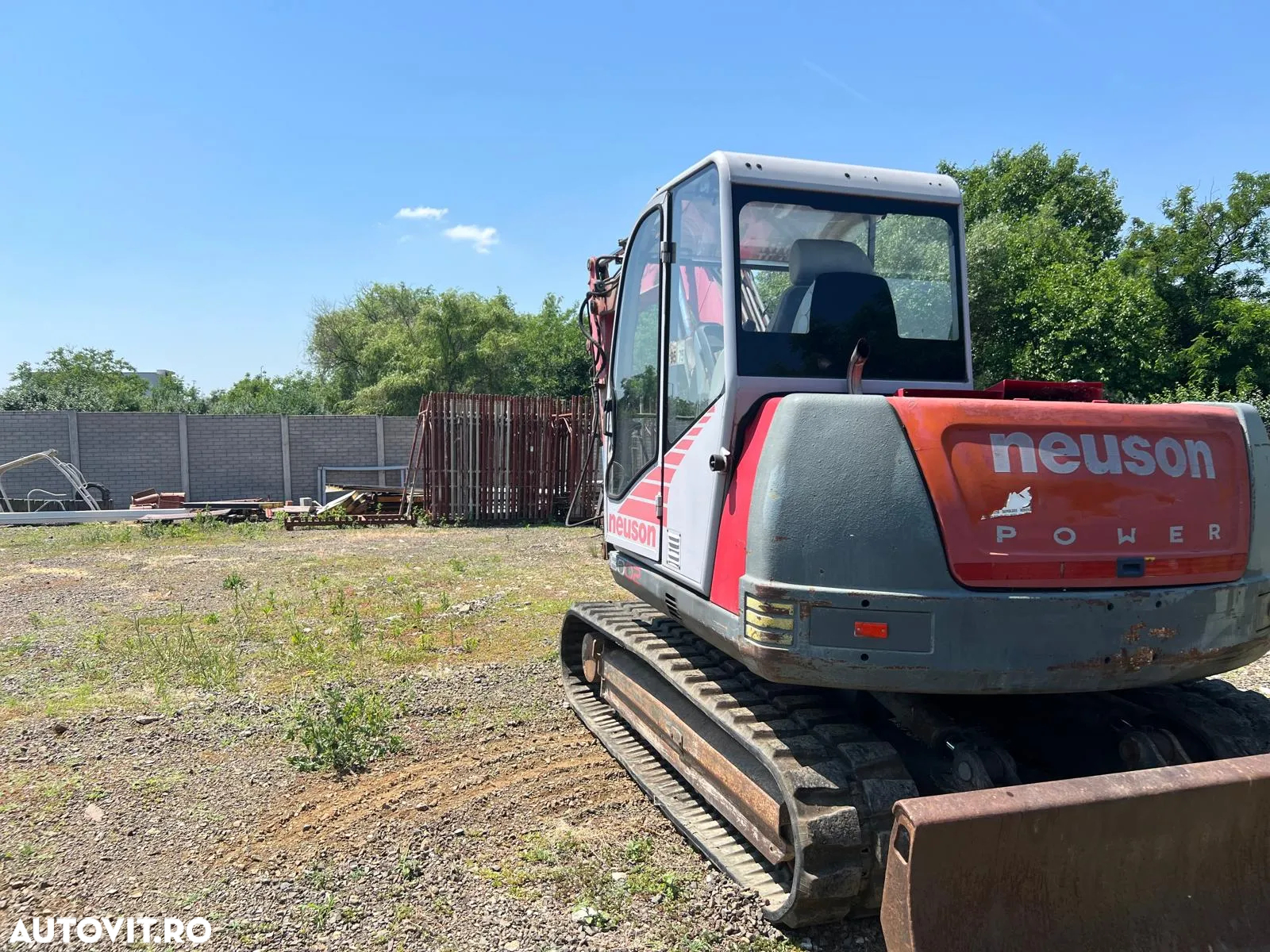 Neuson 8002 - 3