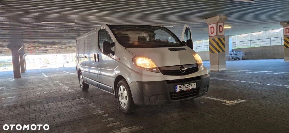 Opel VIVARO - 2