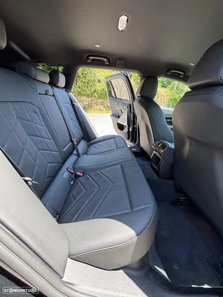 BMW 530 e Pack Desportivo M - 14