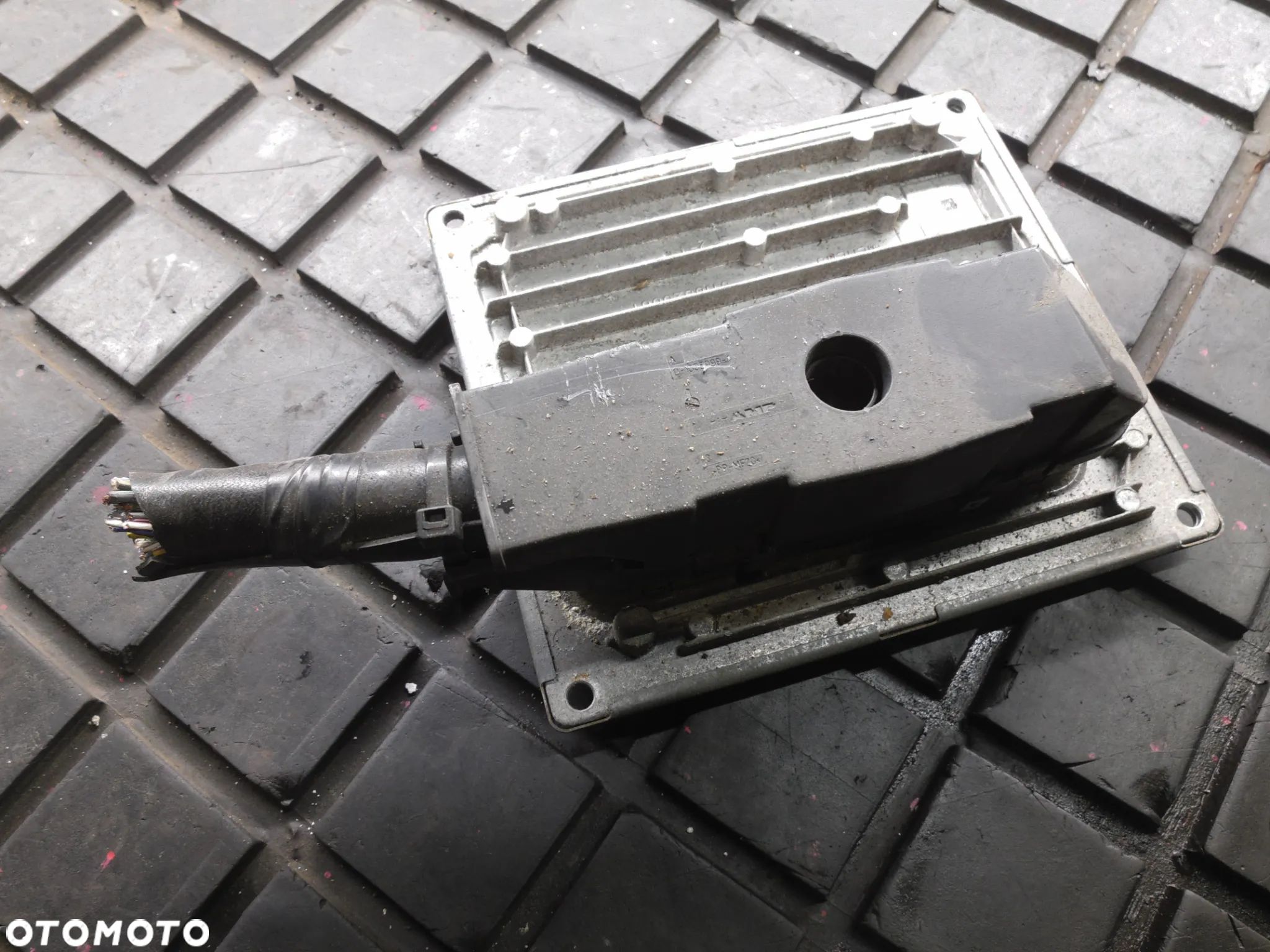 KOMPUTER STEROWNIK SILNIKA FORD FOCUS MK2 MKII 1.4 5M5112A650GC + WTYCZKA INSTALACJA - 1