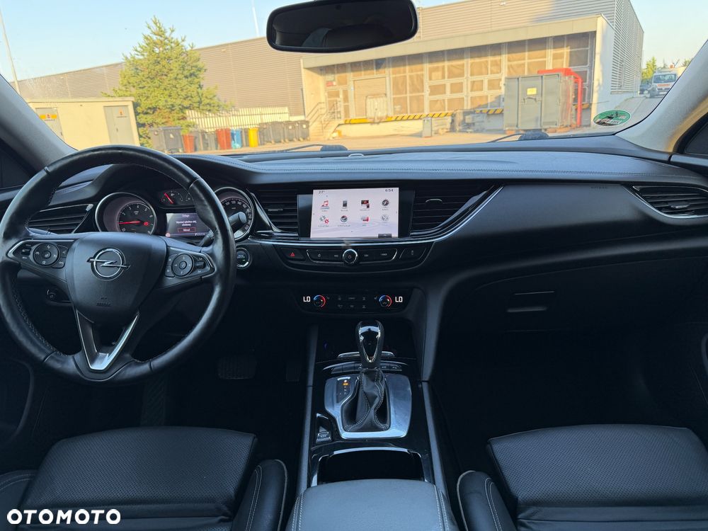Opel Insignia 1.5 T Exclusive S&S - 10