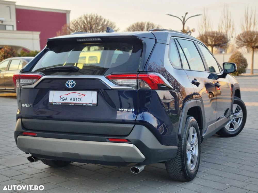Toyota RAV4 - 5