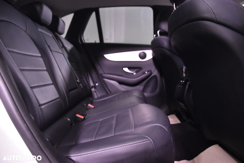 Mercedes-Benz GLC - 12