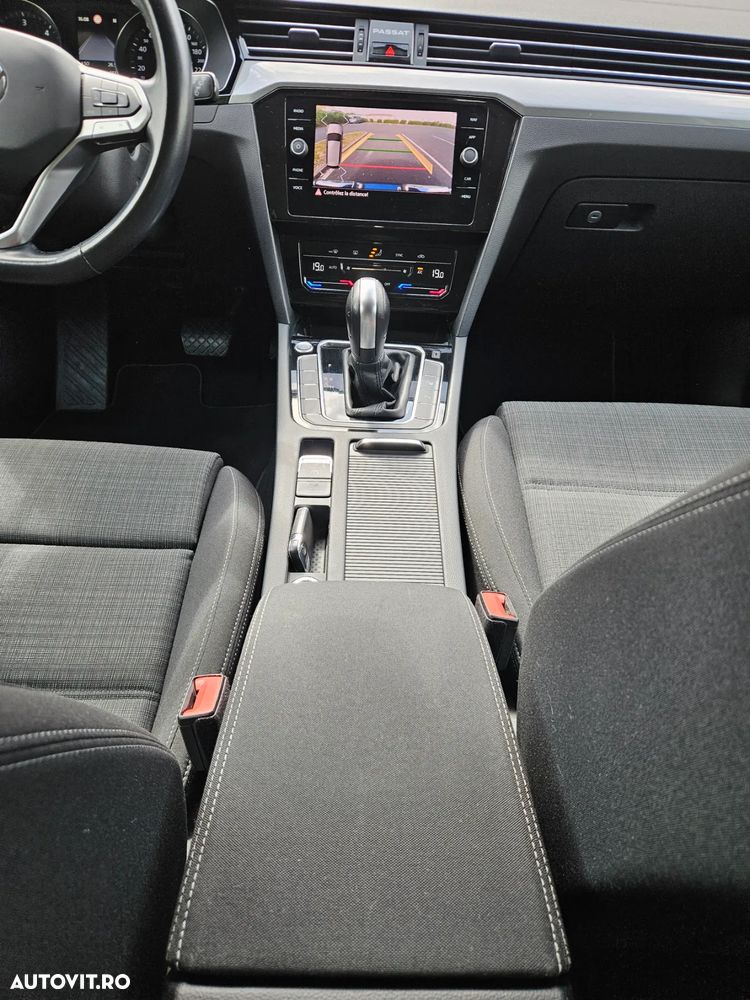 Volkswagen Passat 2.0 TDI SCR DSG Business - 22