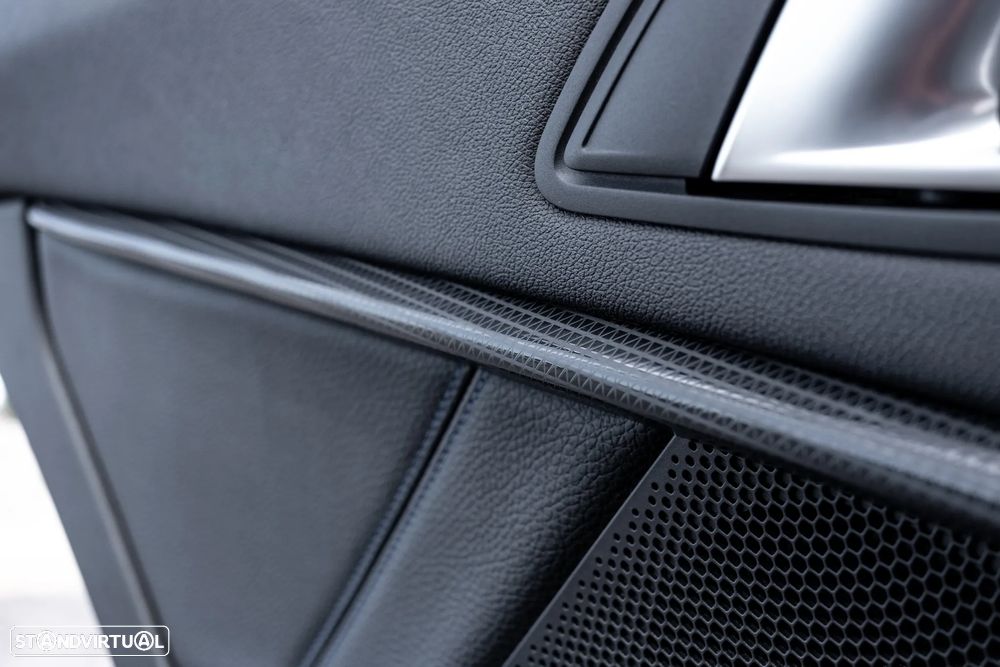 BMW 116 d Aut. Edition M Sport Shadow - 13