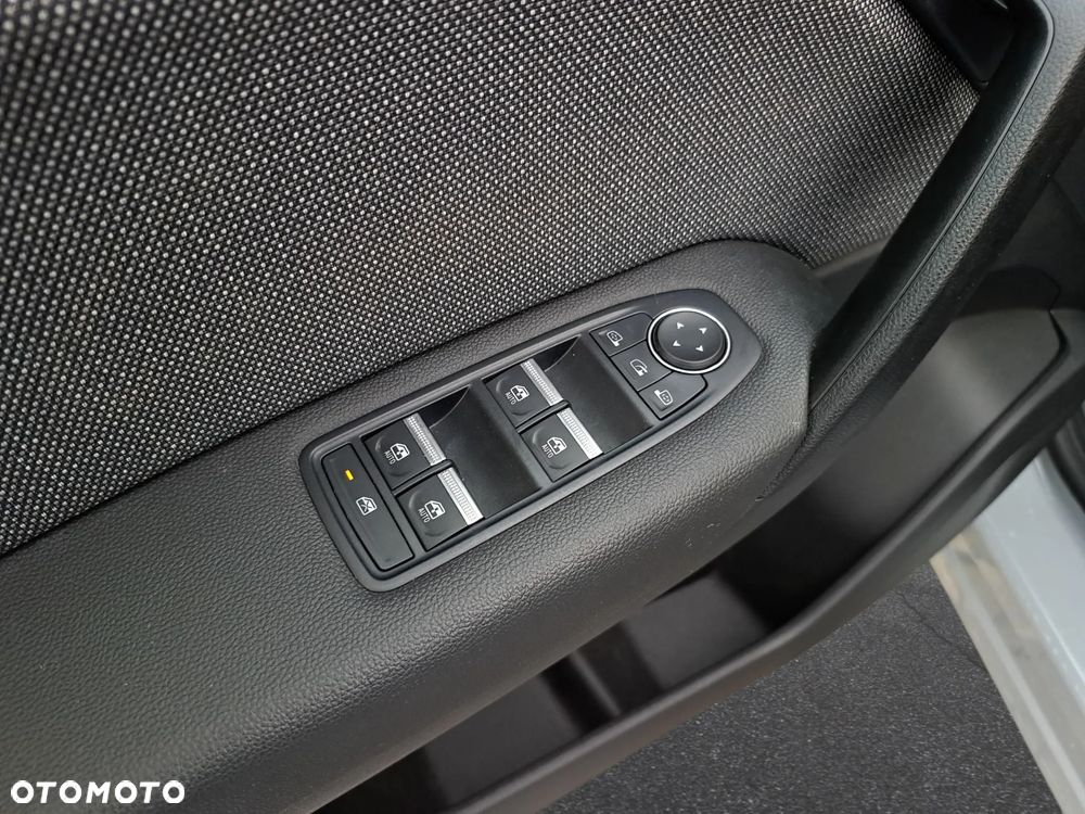 Renault Captur - 23
