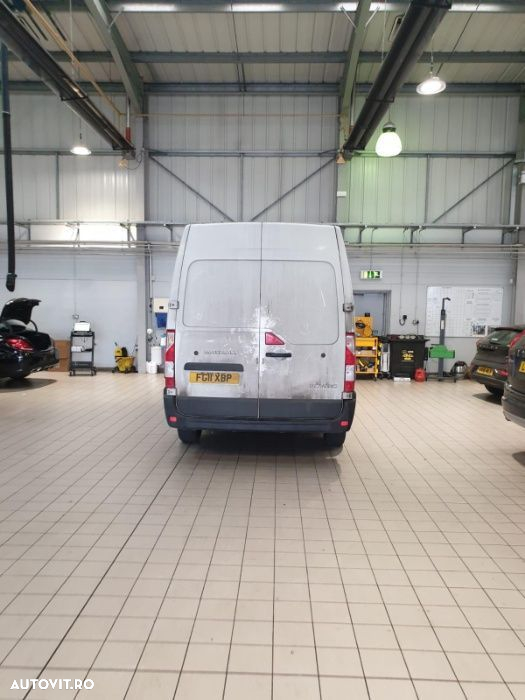 Dezmembrez Opel Movano 2.3 euro 5 - 2