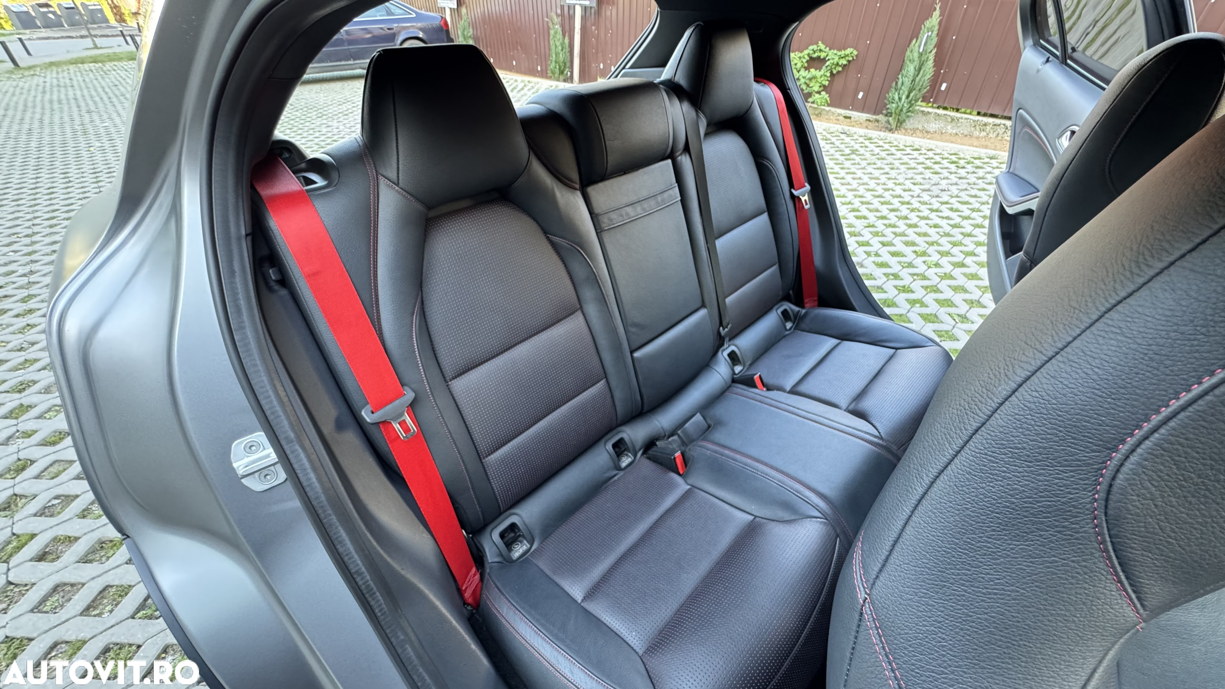 Mercedes-Benz GLA 45 AMG 4Matic 7G-DCT - 20