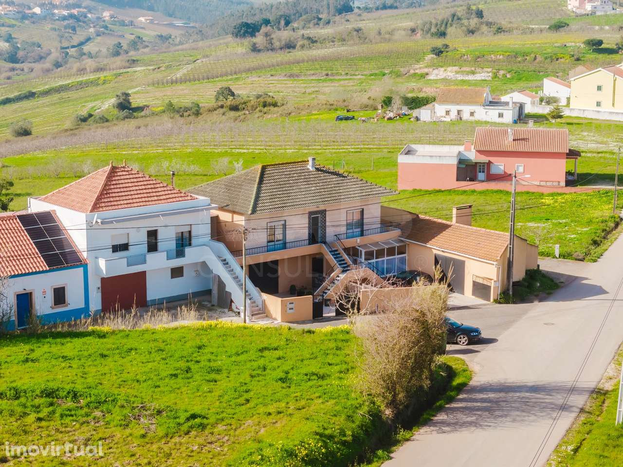 Moradia T5 com garagem e armazém - Grande imagem: 2/40