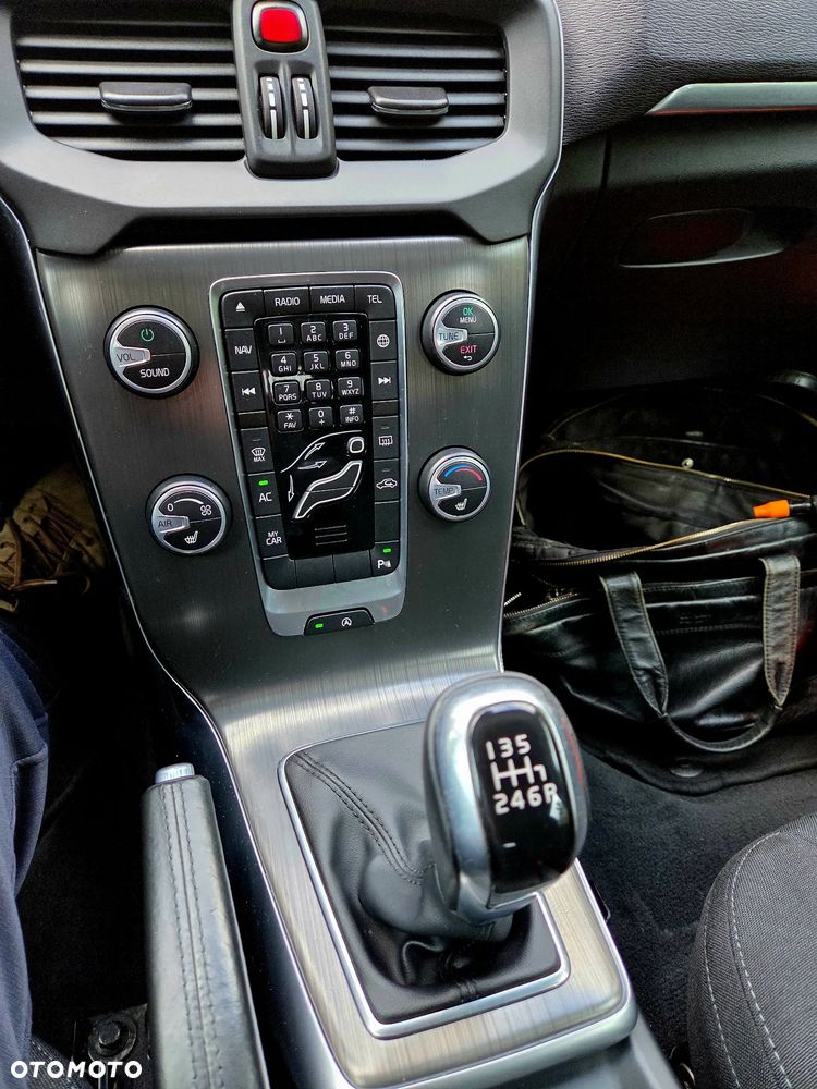 Volvo V40 D2 Kinetic - 10