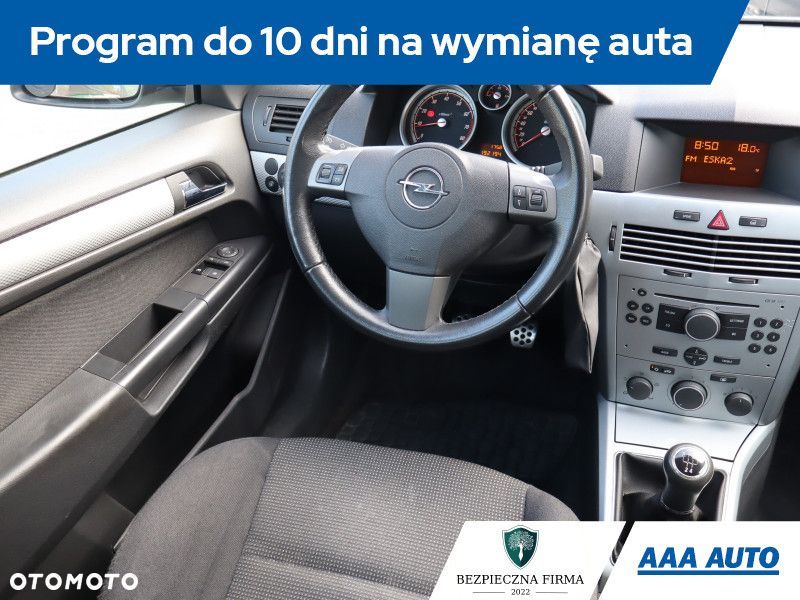 Opel Astra - 8