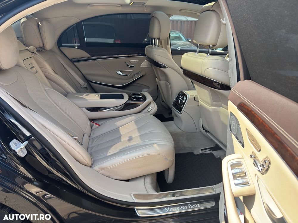 Mercedes-Benz S 560 4MATIC Long Aut. - 24