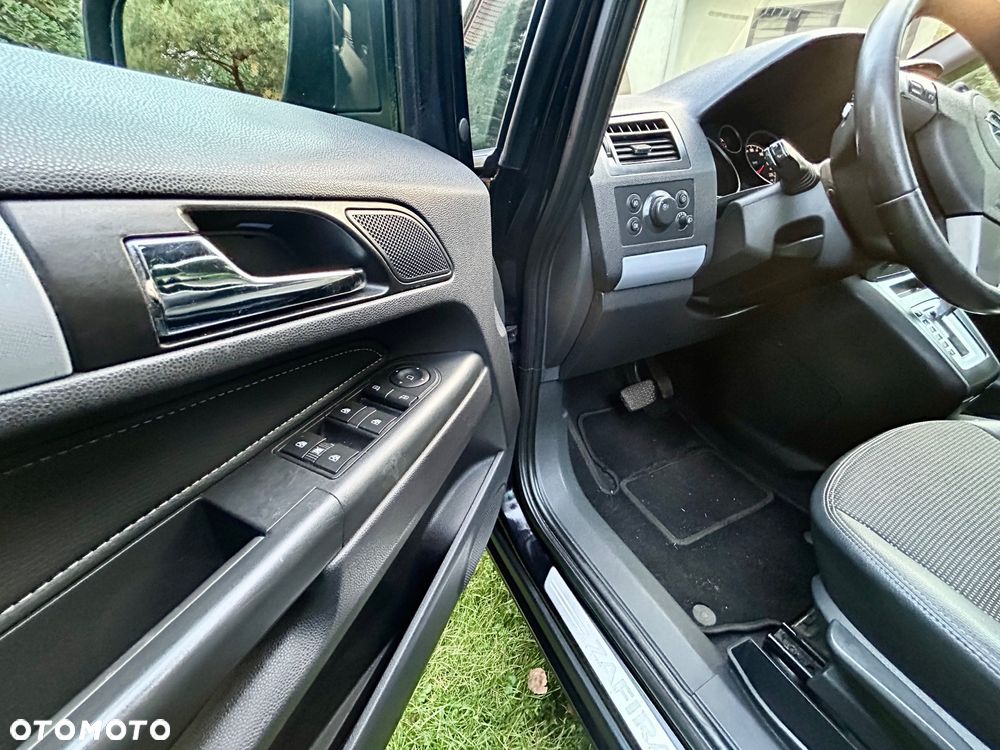 Opel Zafira ver-1-9-cdti-cosmo-activeselect - 29