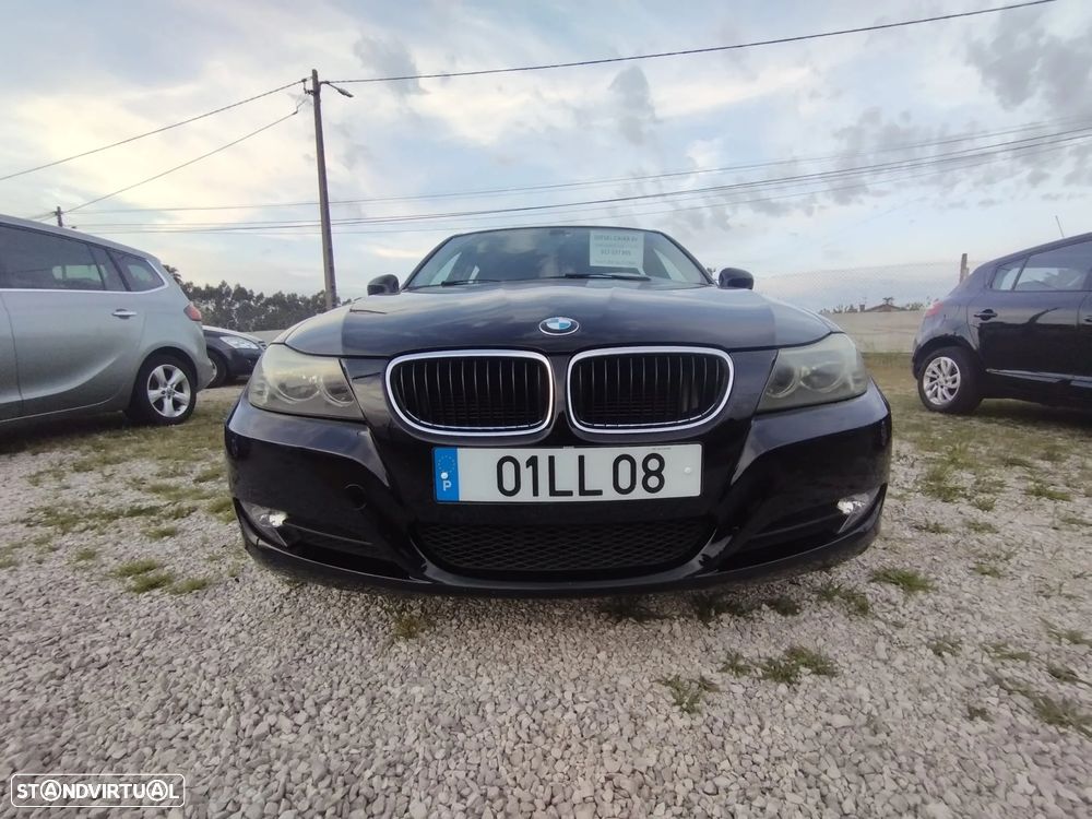 BMW 318 d LifeStyle - 12
