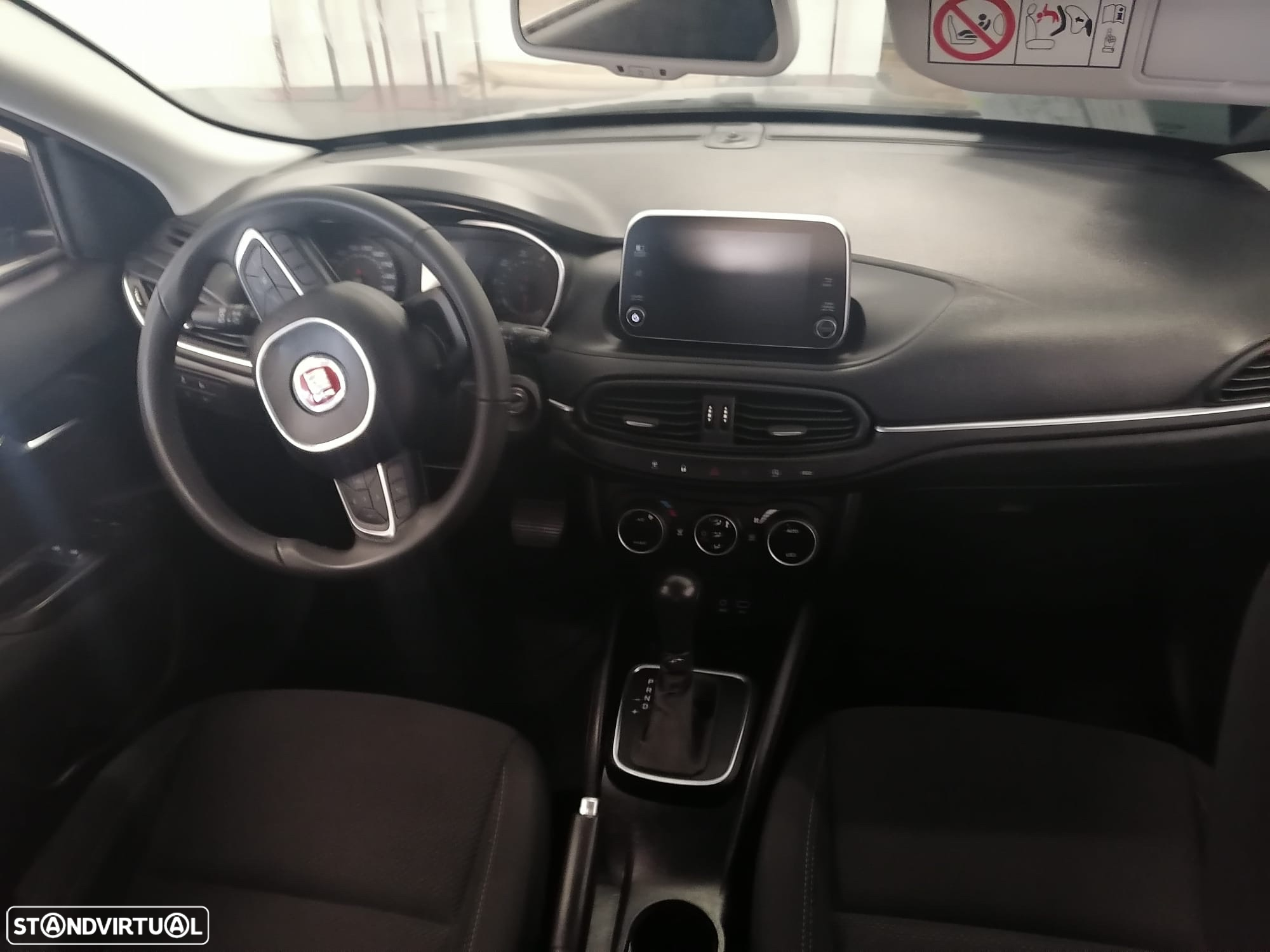 Fiat Tipo Station Wagon 1.6 M-Jet Lounge J17 DCT - 9