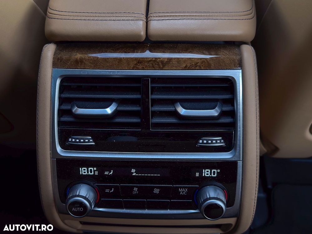 BMW Seria 7 740d xDrive - 17