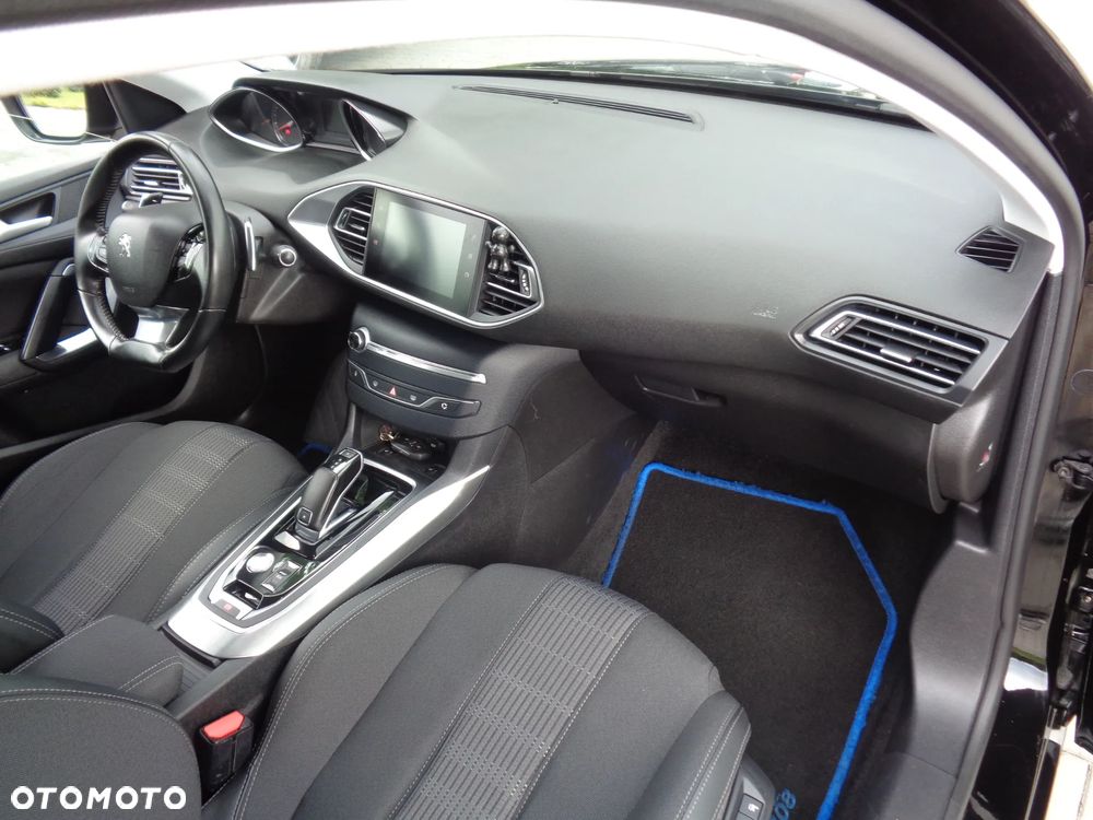 Peugeot 308 BlueHDi 130 EAT8 Stop & Start Active Business-Paket - 17