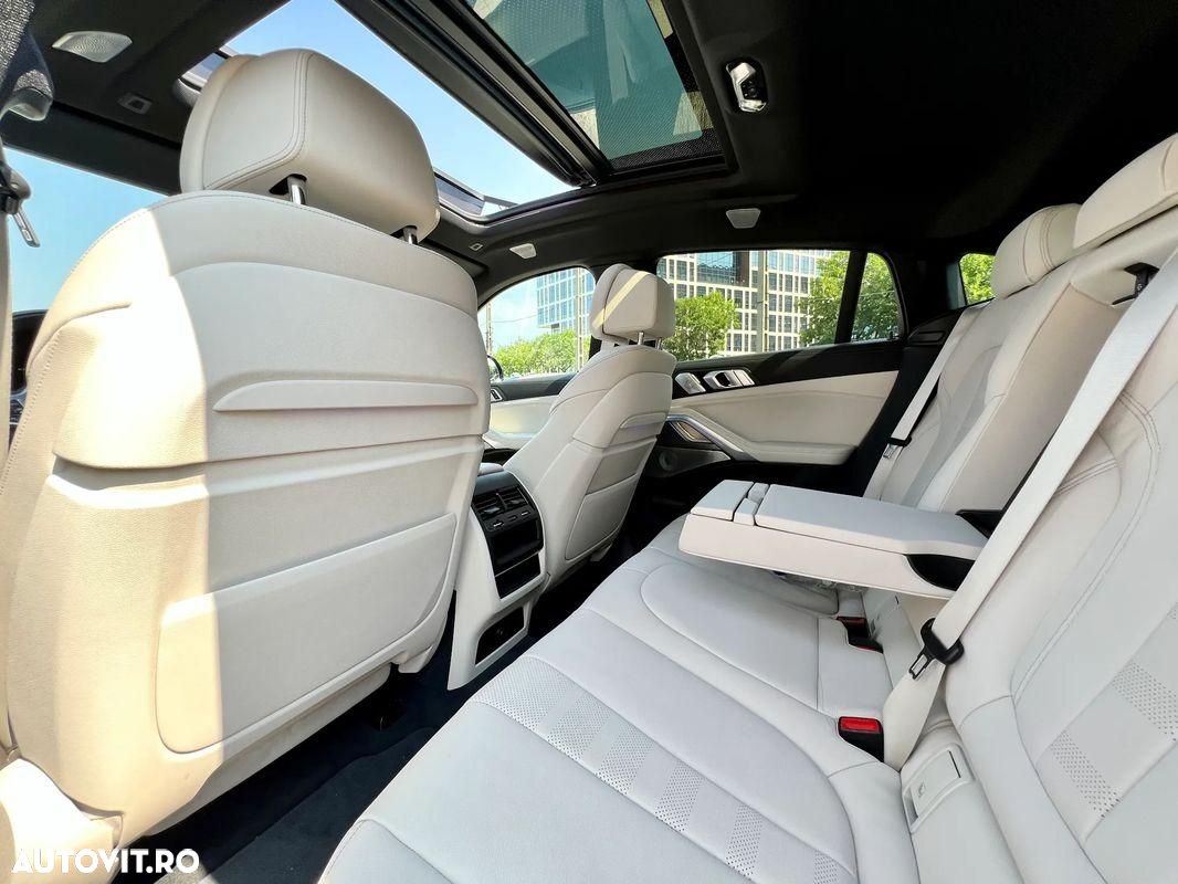 BMW X6 M M50i - 15