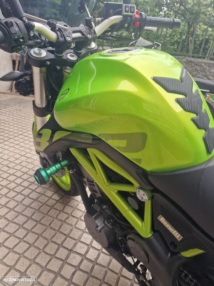 Benelli 302 S Naked - 8