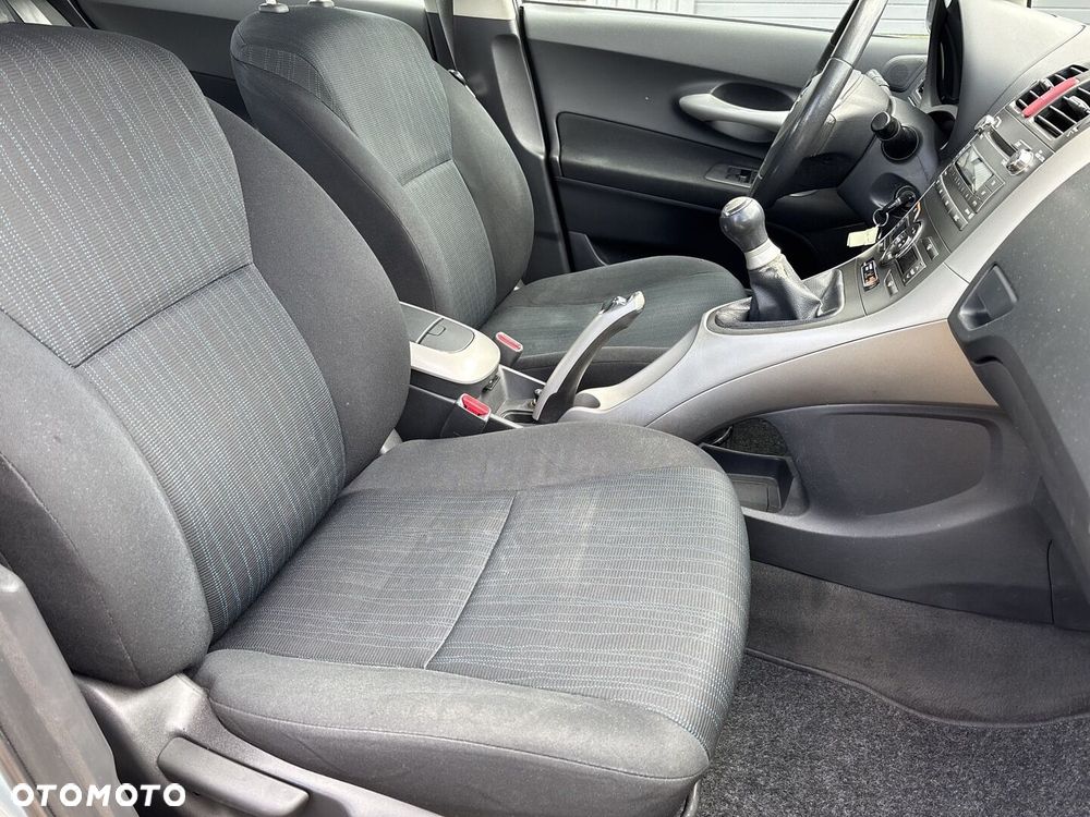 Toyota Auris 1.6 VVT-i Premium - 7
