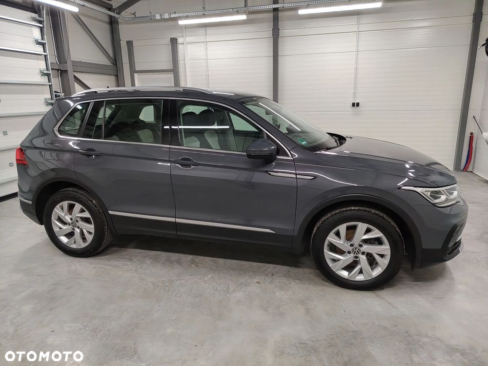 Volkswagen Tiguan 2.0 TDI SCR 4MotION DSG Elegance - 15