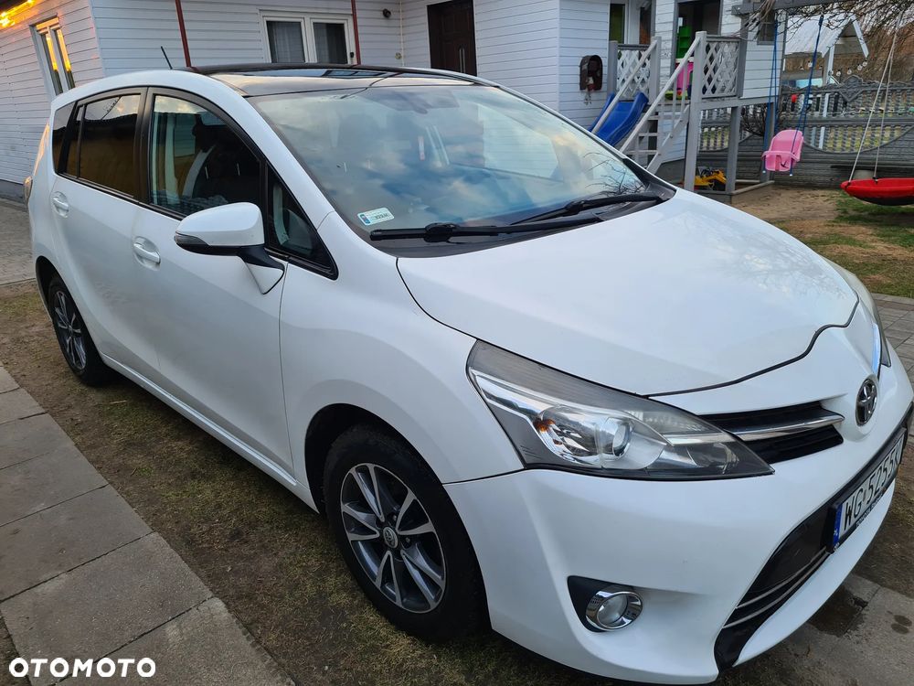 Toyota Verso 1.6 D-4D 5-Sitzer Start/Stop Skyview Edition - 4