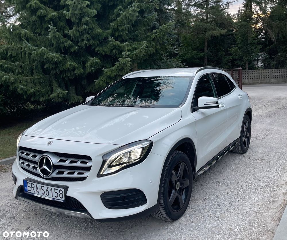 Mercedes-Benz GLA 200 7G-DCT - 1