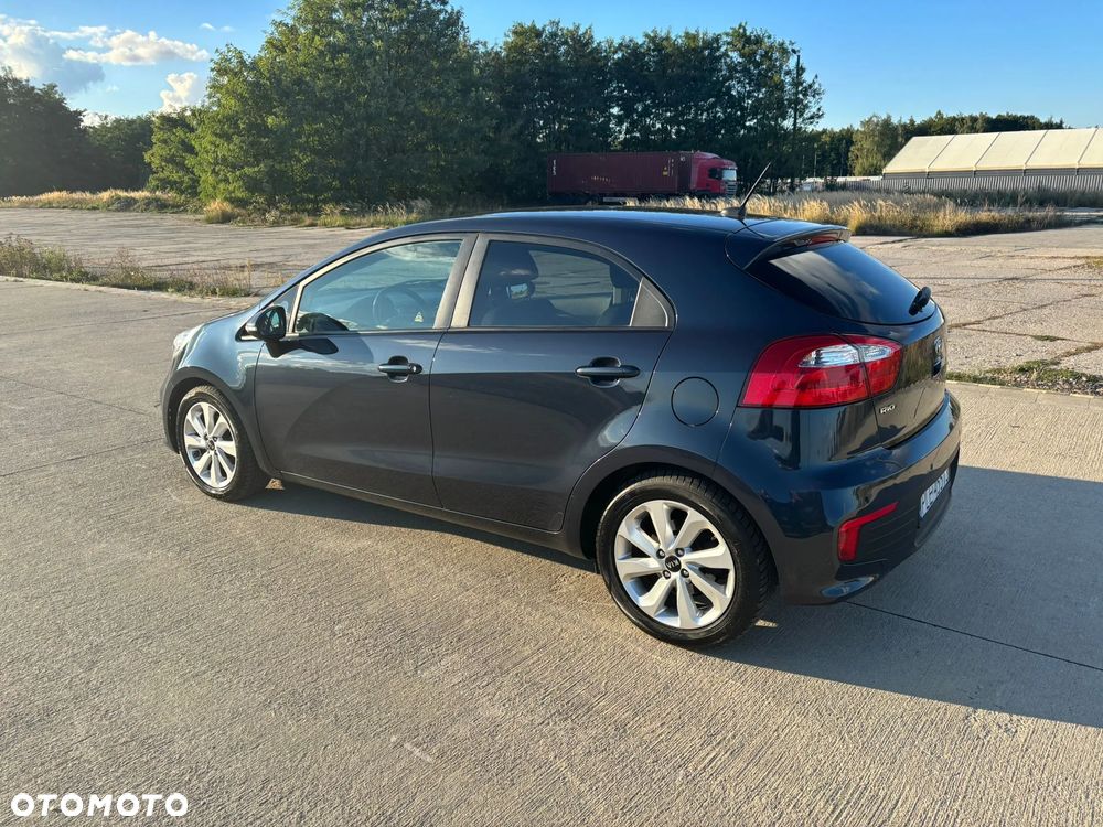 Kia Rio 1.4 Business Line - 4