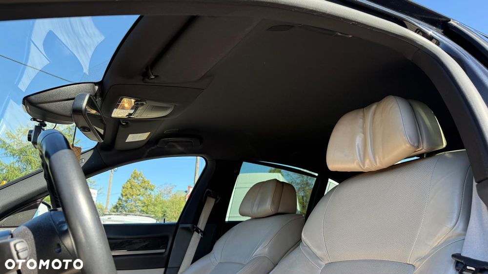 BMW Seria 7 740d xDrive - 17