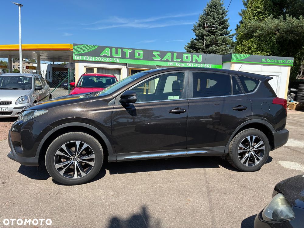 Toyota RAV4 - 8
