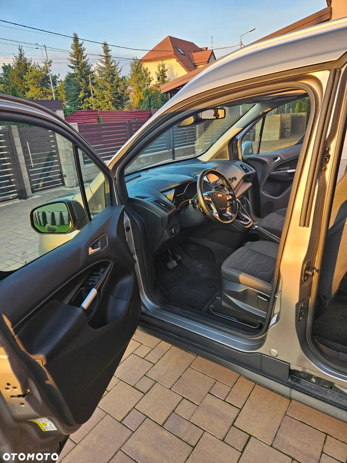 Ford Tourneo Connect Gr 1.5 TDCi Titanium PowerShift - 13