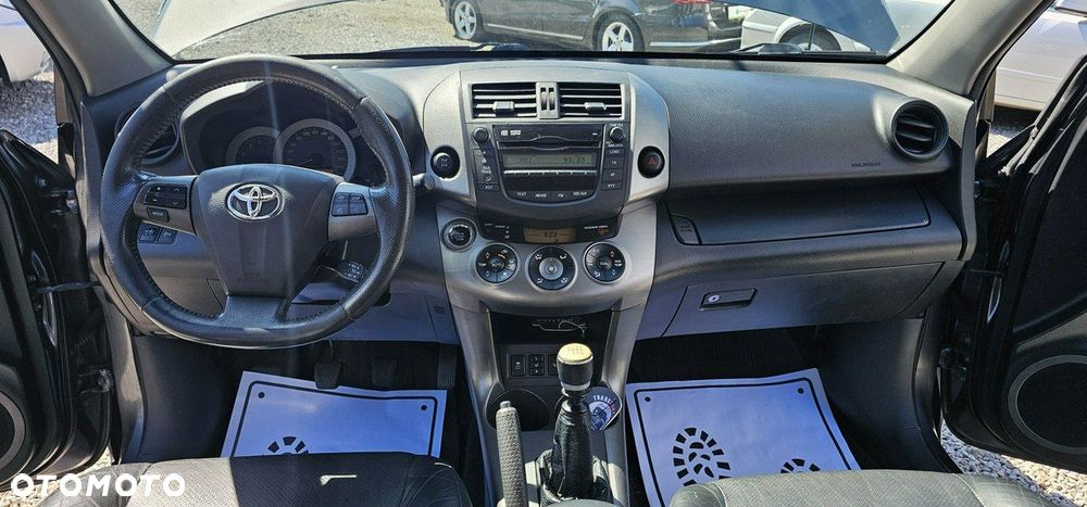 Toyota RAV4 - 33
