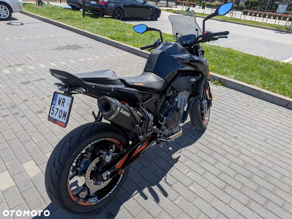 KTM DUKE 890 - 4