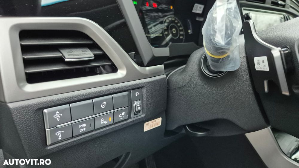 KG Mobility Korrando - 16