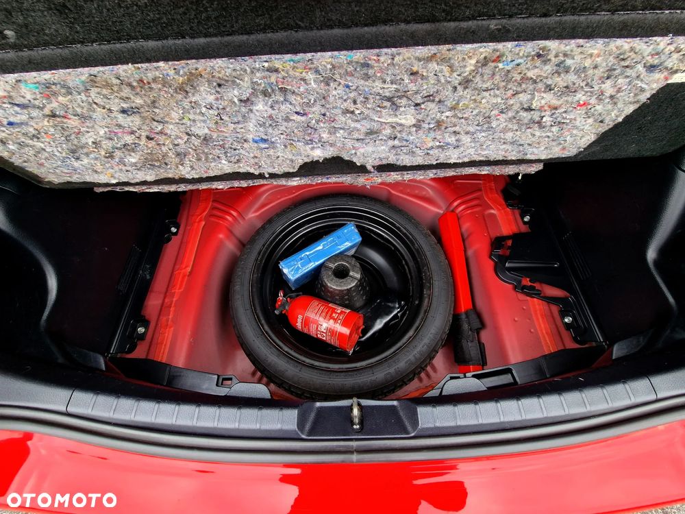 Toyota Yaris 1.4 D-4D Sol - 23