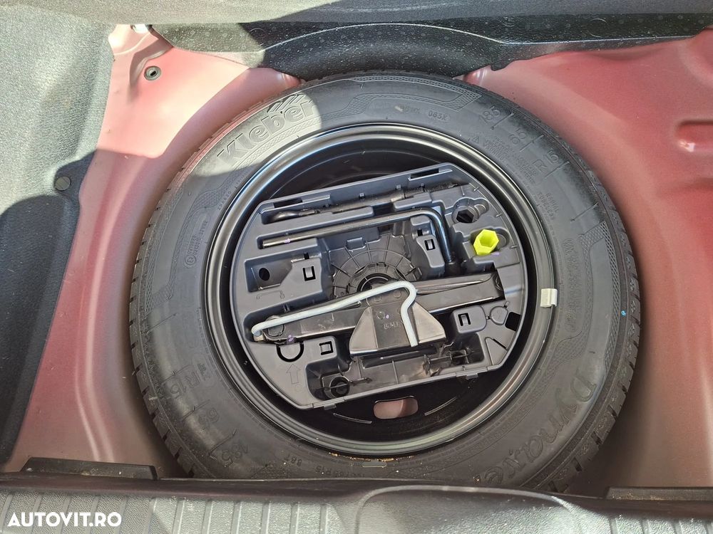 Peugeot 208 1.2 L PureTech Allure - 22