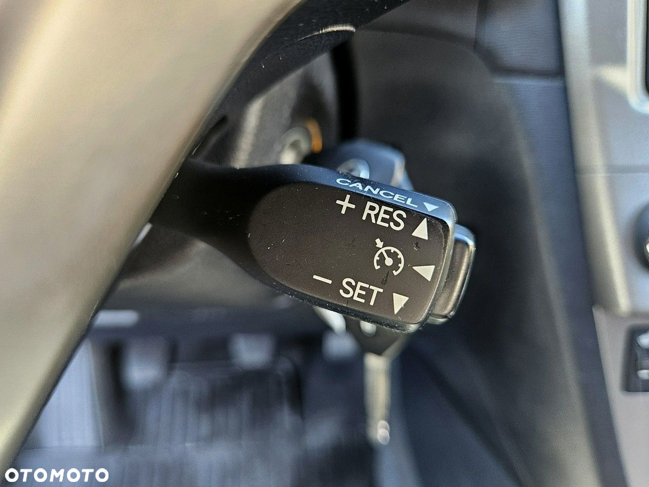 Toyota Avensis Combi 2.0 D-4D - 19