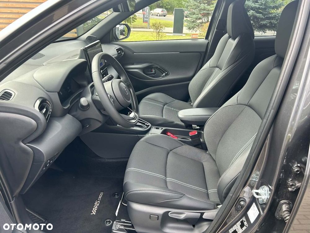 Toyota Yaris Cross Hybrid 1.5 Executive - 14