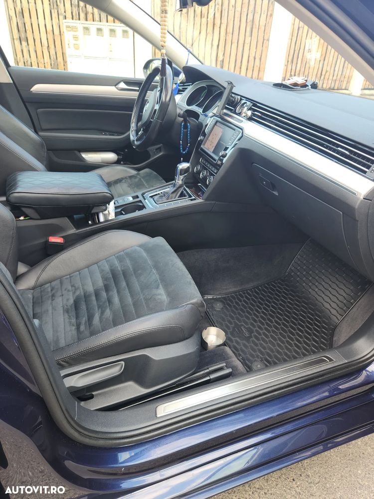 Volkswagen Passat - 13