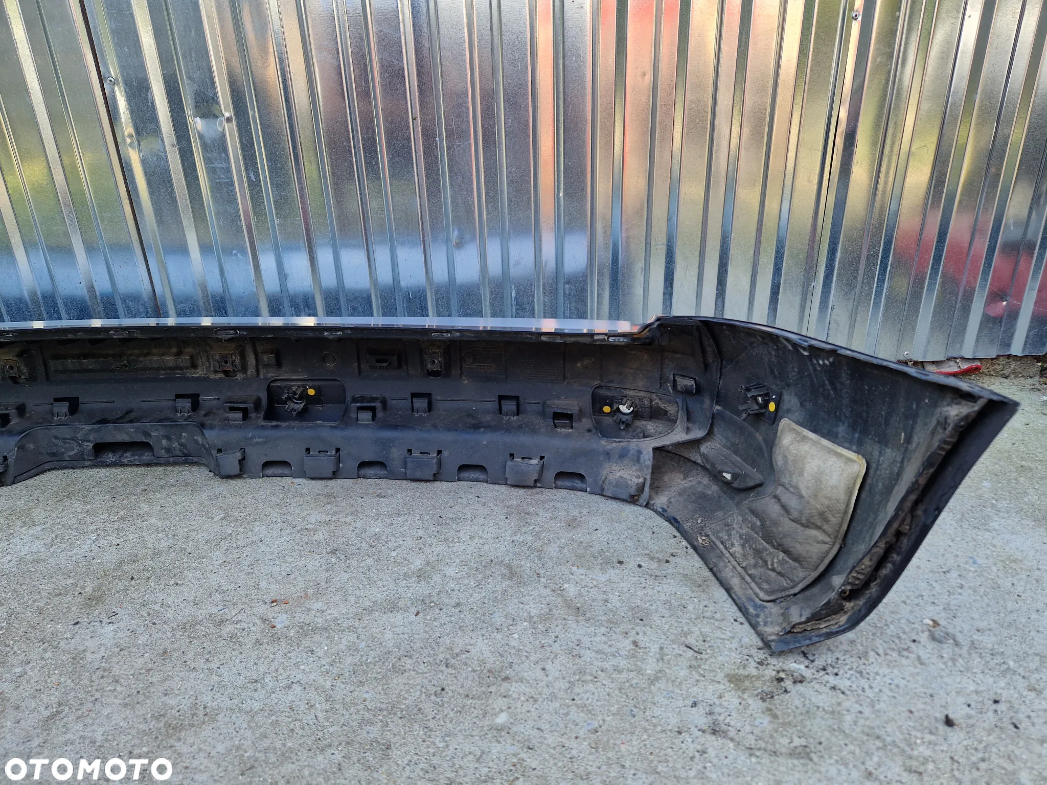 VW Caddy Lift 2k5 Osobowy Zderzak Tył Tylny 6PDC - 7