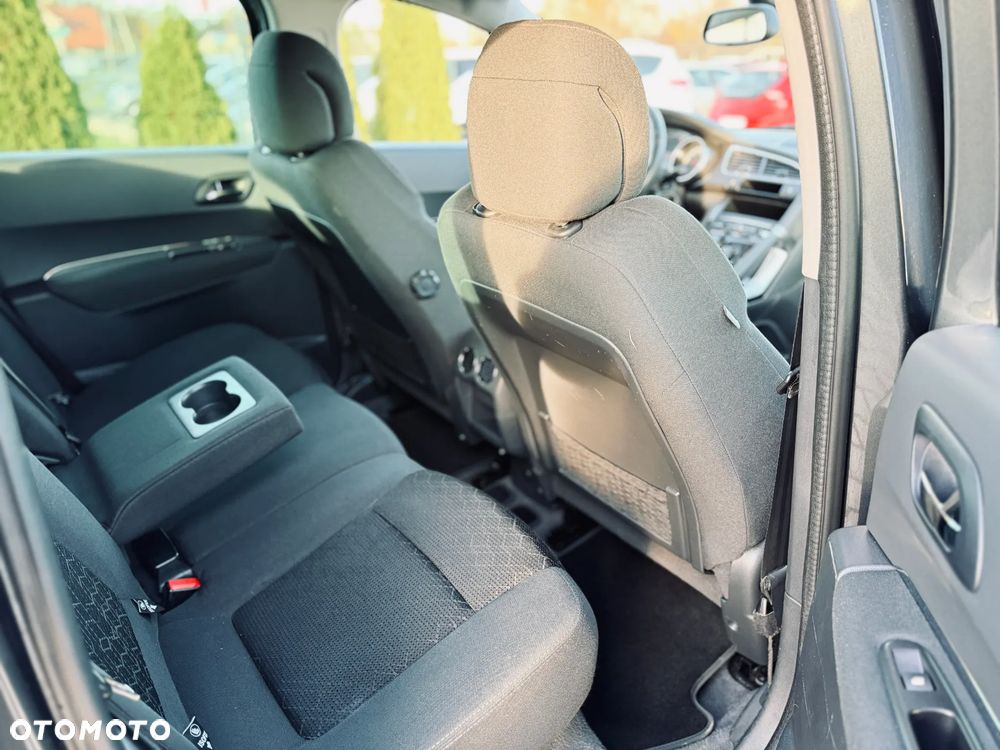 Peugeot 3008 Hybrid4 88g/85g - 18