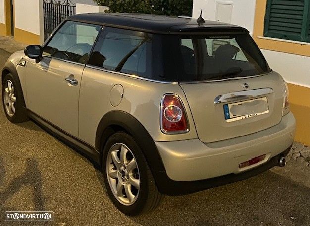 MINI 3 Portas Cooper D - 3