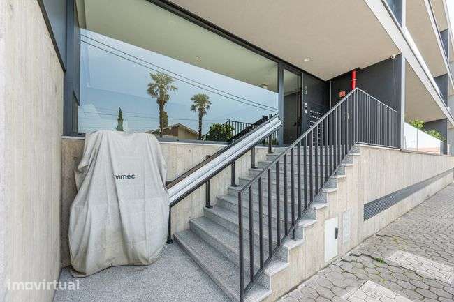 Apartamento T2 para venda na Madalena a 5 minutos da Praia - Grande imagem: 3/23