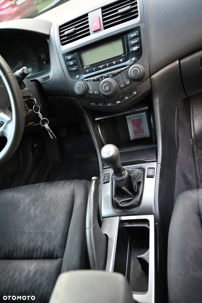 Honda Accord 2.0 Comfort - 10