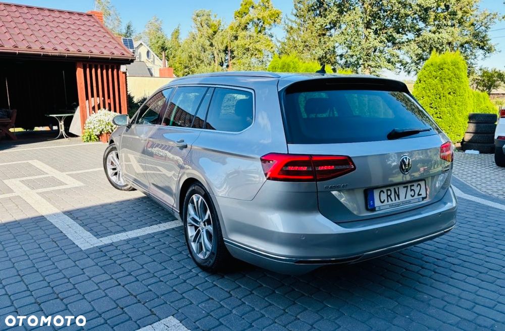Volkswagen Passat 2.0 TDI SCR 4Mot DSG Highline - 4