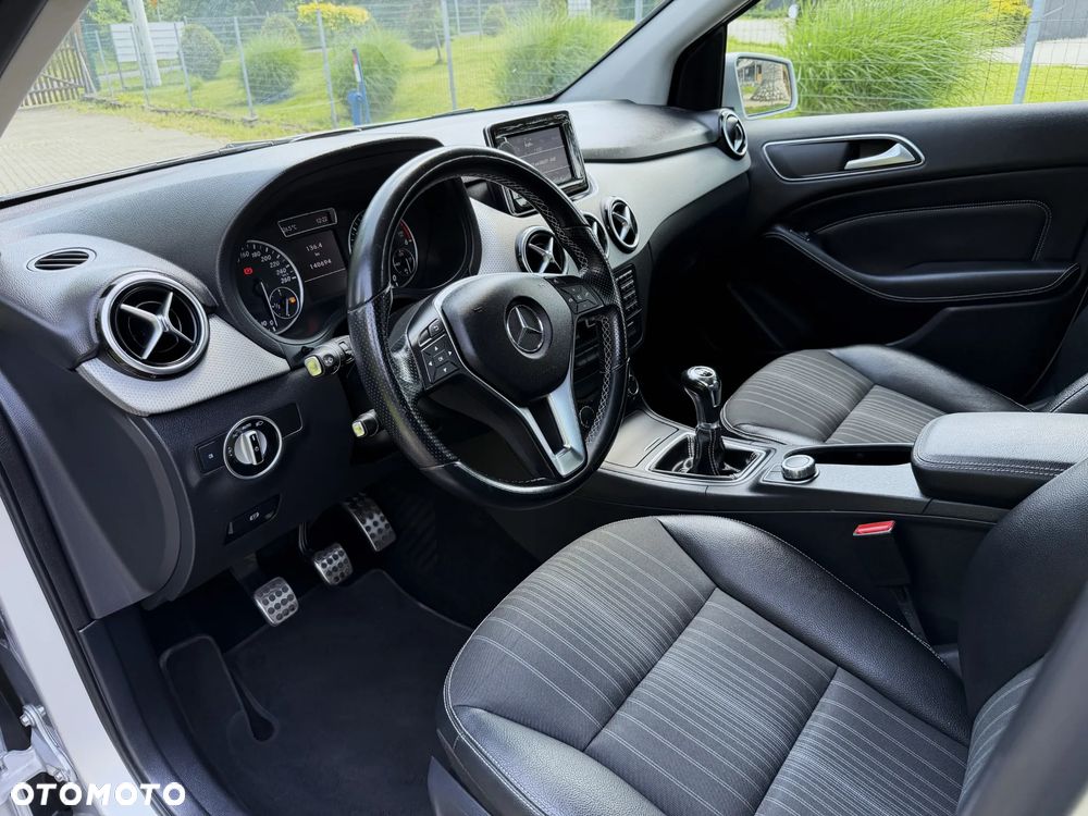Mercedes-Benz Klasa B 180 CDI (BlueEFFICIENCY) - 10