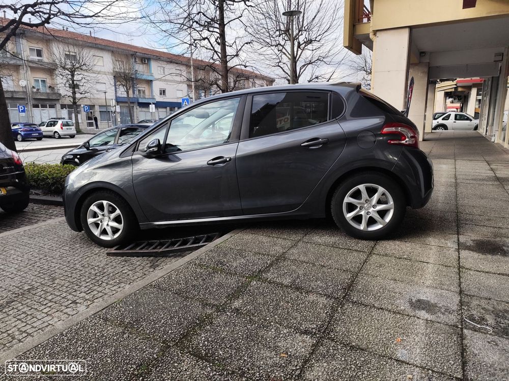 Peugeot 208 1.2 PureTech Active - 3