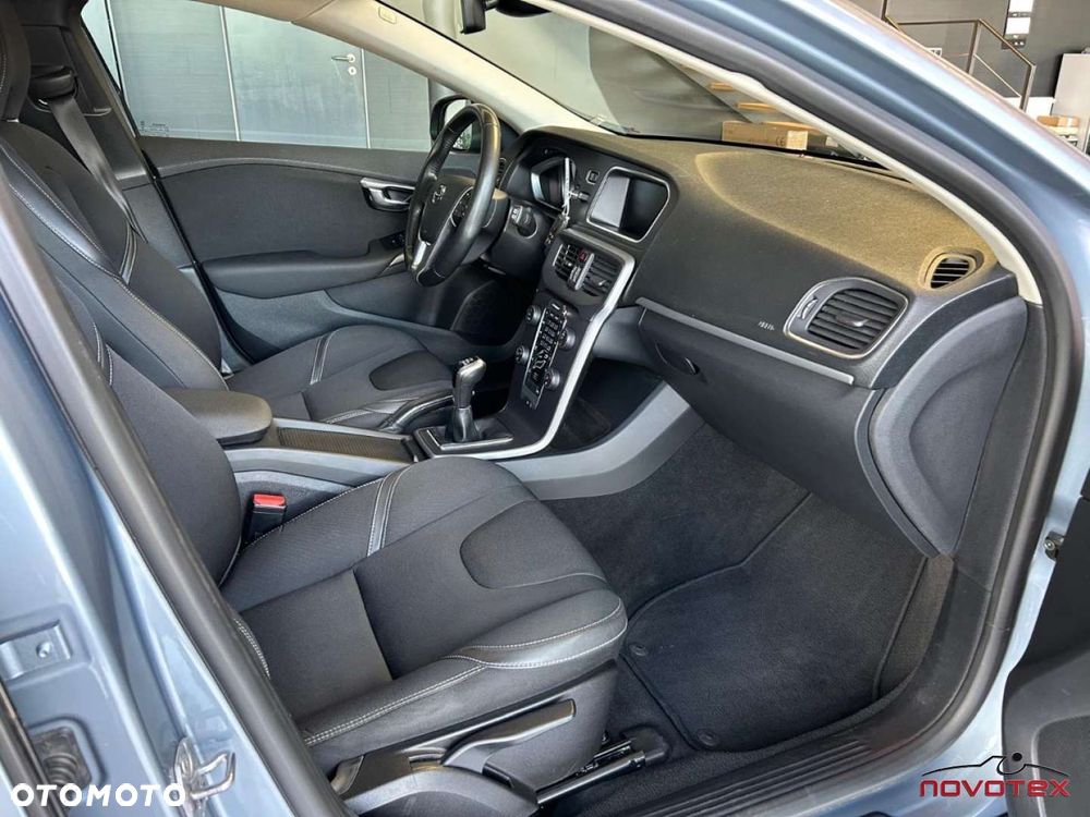 Volvo V40 D2 Drive-E Momentum - 18
