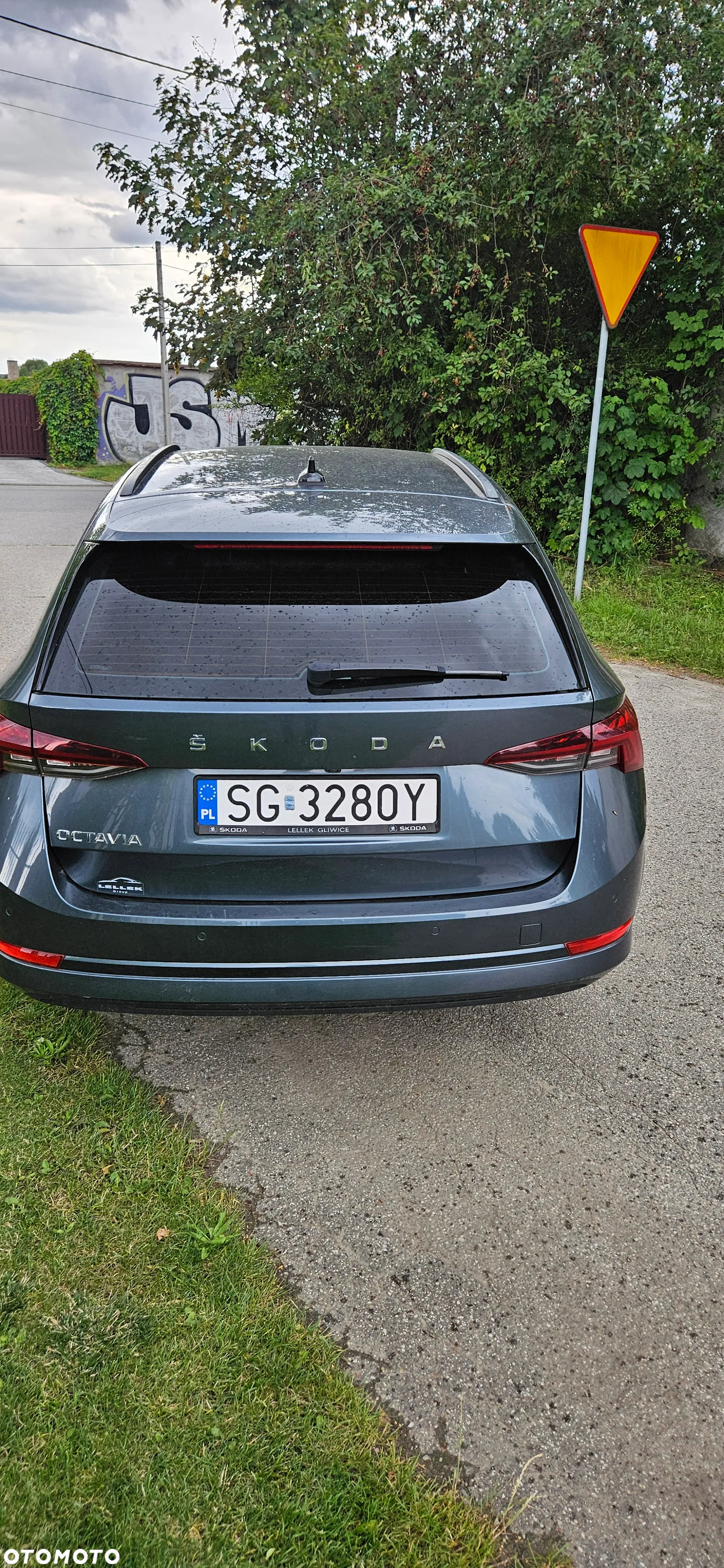 Skoda Octavia 2.0 TDI Ambition DSG - 5